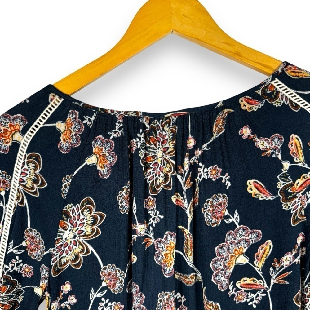 4 for $40 SALE! Lovestitch Floral Print Lace Detail Bell Sleeve Top, Navy, Sz S - Picture 10 of 13